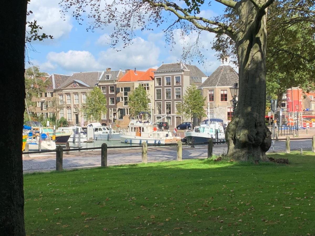 B&B De Warmoes Dordrecht Eksteriør billede